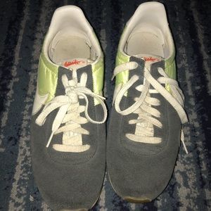 Retro nike waffle racers size 10